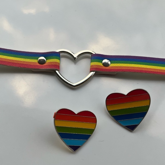 π΄ SALE ! red dot items are 2 for $25 . Bundle more than 3 and its $10 each π - Picture 10 of 11